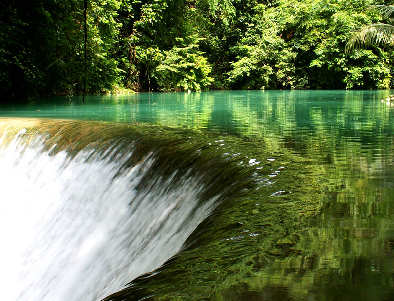 Kawasan Falls